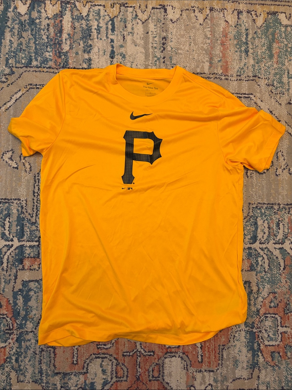 Nike Men’s Yellow Pittsburgh Pirates P Short-Sleeve Athletic Tee